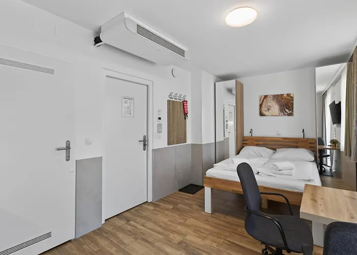 Ajo - Vetmed - Self-check-in Viena